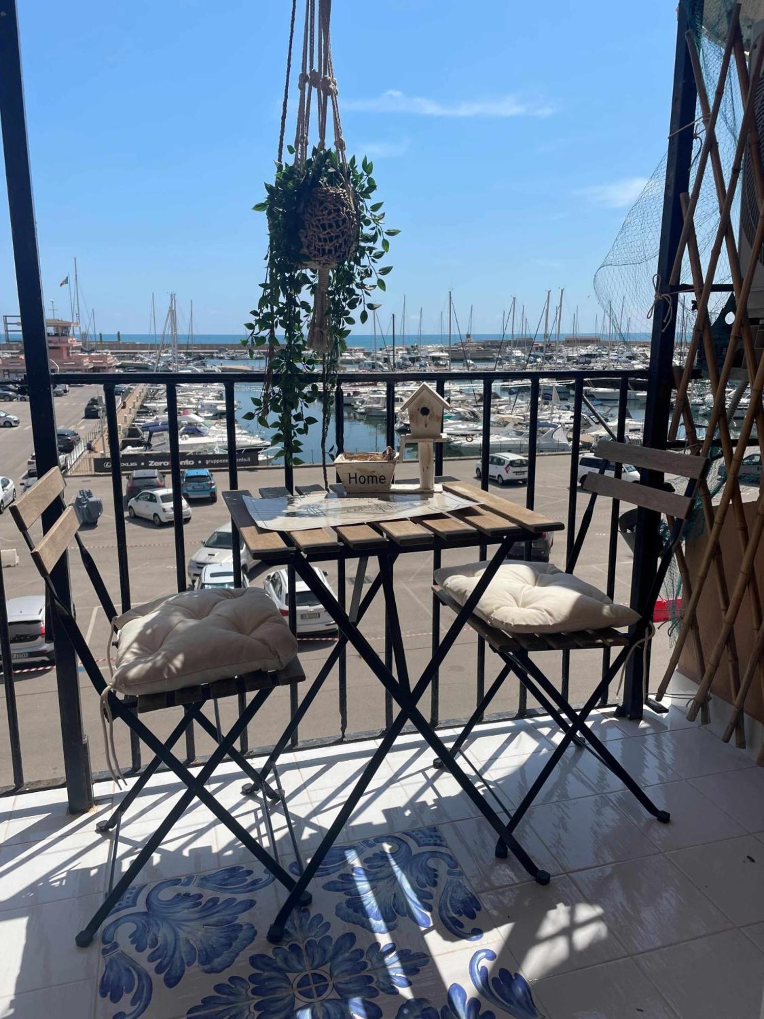 Апартаменти Borgo Damare Nettuno Vista Mare Екстер'єр фото